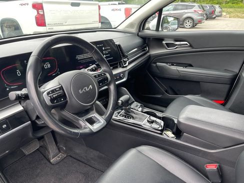 Used 2024 Kia Sportage EX AWD/4WD image 6