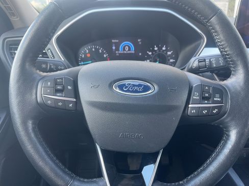 Used 2020 Ford Escape SEL image 19