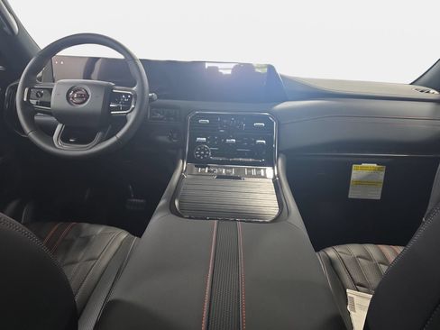 New 2026 Nissan Armada PRO-4X AWD/4WD image 9