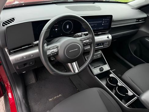Used 2024 Hyundai Kona SEL w/ Convenience Package FWD image 21