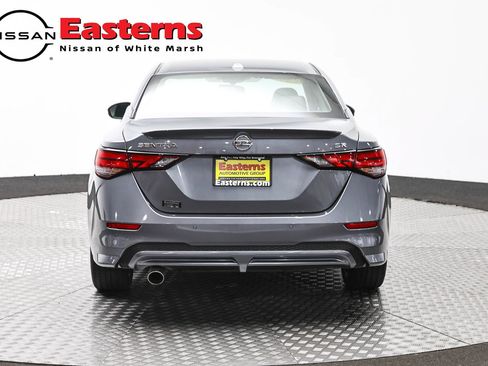 Used 2023 Nissan Sentra SR w/ SR Premium Package FWD image 6