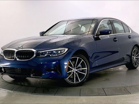 Used 2021 BMW 330i xDrive Sedan w/ Premium Package AWD/4WD image 11