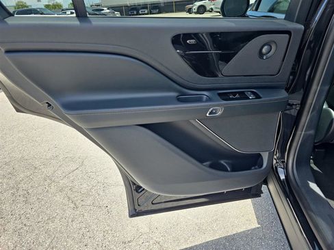 New 2025 Lincoln Aviator 2WD w/ Equipment Group 101A image 12
