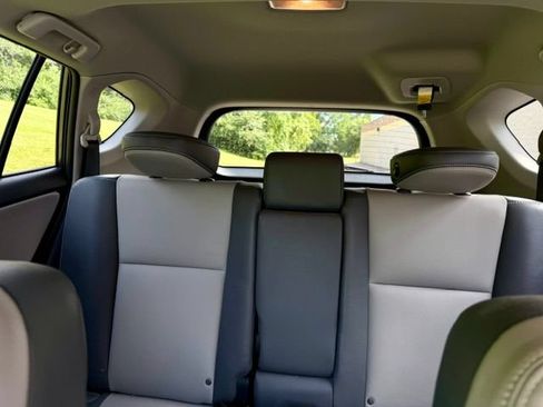 Used 2014 Toyota RAV4 Limited AWD/4WD image 8