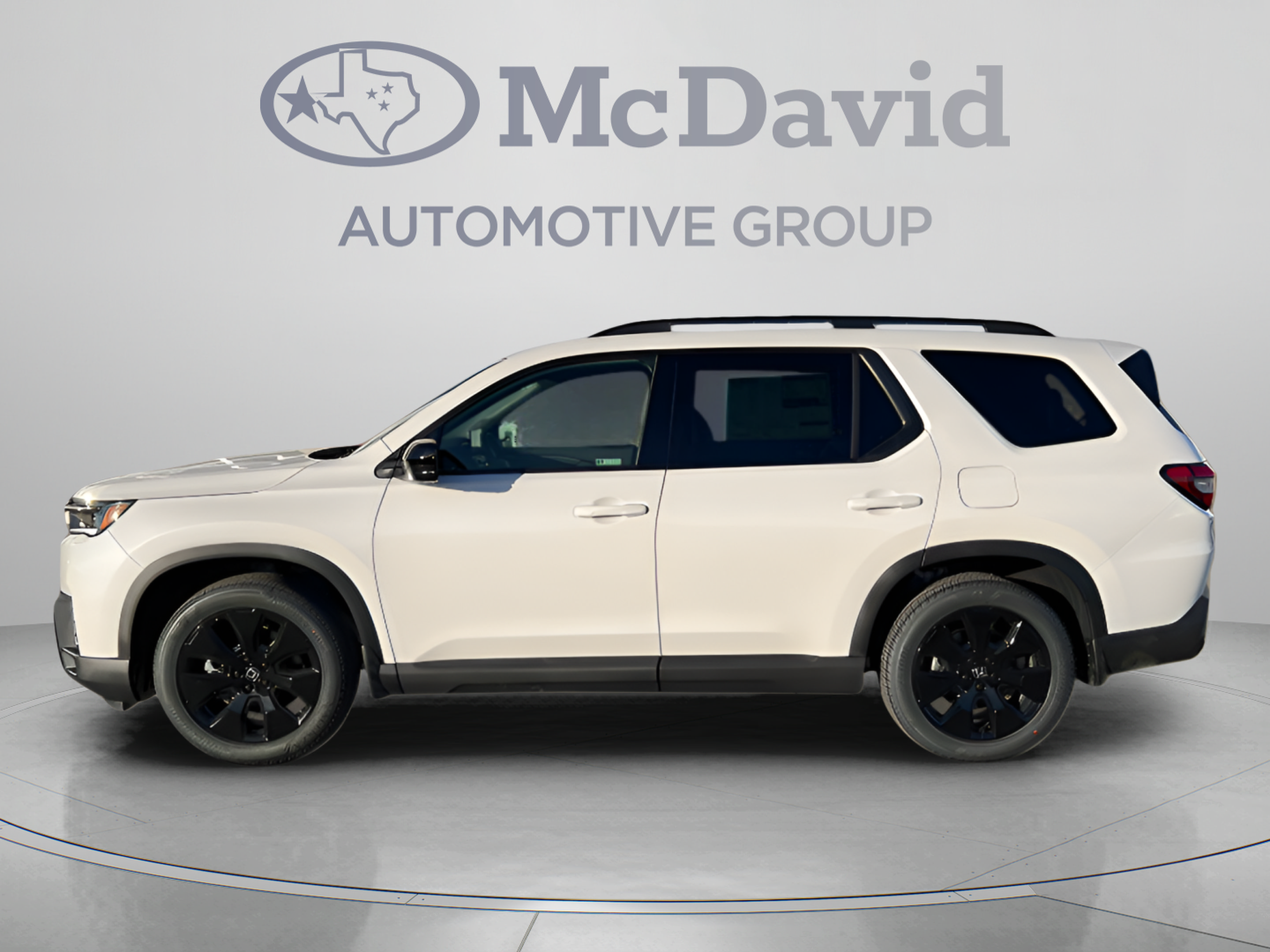 New 2026 Honda Pilot Black Edition image 2