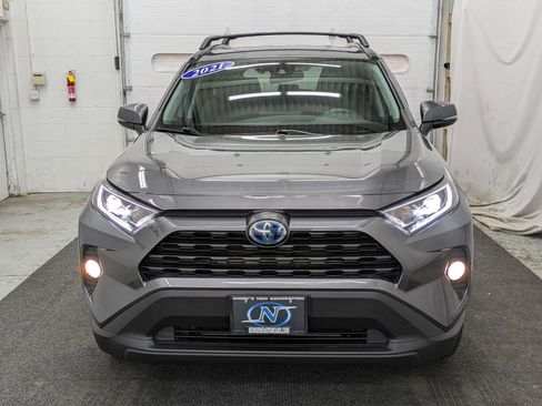 Used 2021 Toyota RAV4 XLE w/ XLE Grade Weather Package image 14