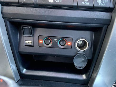 Used 2023 Toyota 4Runner Limited AWD/4WD image 29