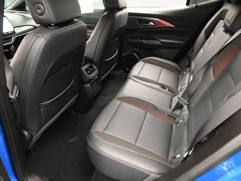 Used 2025 Chevrolet Equinox EV RS FWD image 29