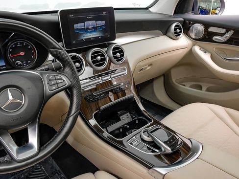 Used 2017 Mercedes-Benz GLC 300 4MATIC Coupe w/ Premium 2 Package image 22