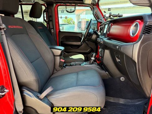 Used 2018 Jeep Wrangler Unlimited Rubicon AWD/4WD image 33