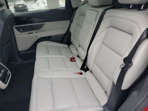 New 2026 Lincoln Nautilus Premier w/ Equipment Group 102A image 31