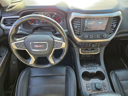 Used 2021 GMC Acadia Denali w/ Denali Technology Package image 14
