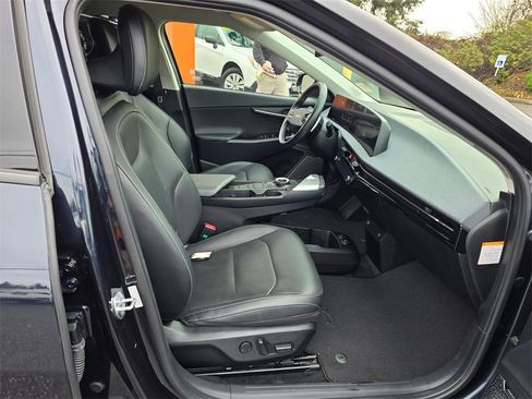 Used 2022 Kia EV6 Wind image 13