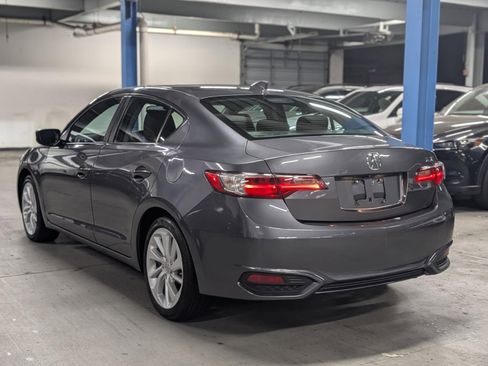 Used 2017 Acura ILX image 5
