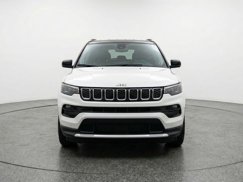 Used 2025 Jeep Compass Limited image 2