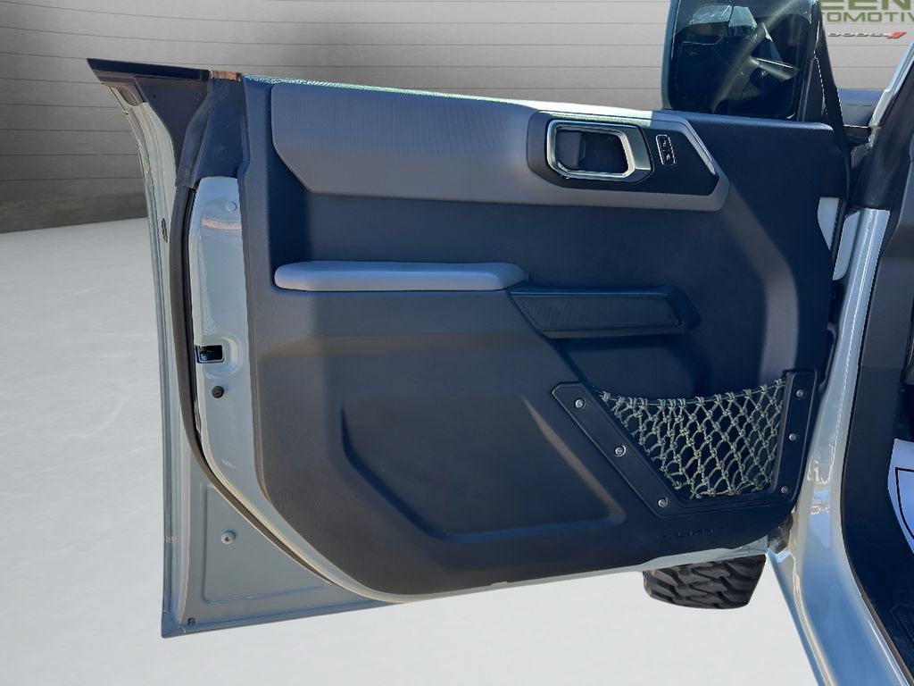 Used 2022 Ford Bronco 4-Door AWD/4WD image 13