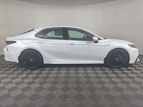 Used 2021 Toyota Camry XSE image 2