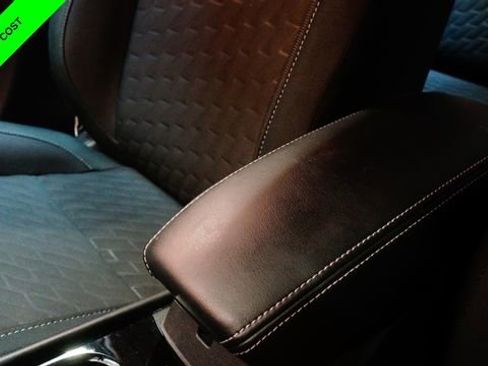 Certified 2024 Nissan Kicks SV image 22