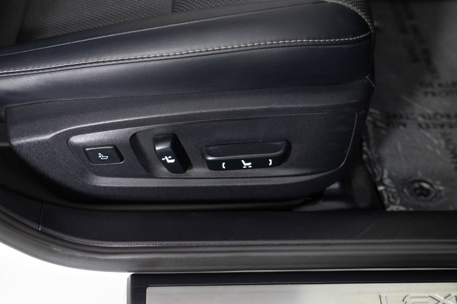 Used 2017 Lexus ES 350 w/ Accessory Package FWD image 28