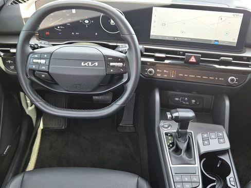 Used 2026 Kia Sportage SX image 25