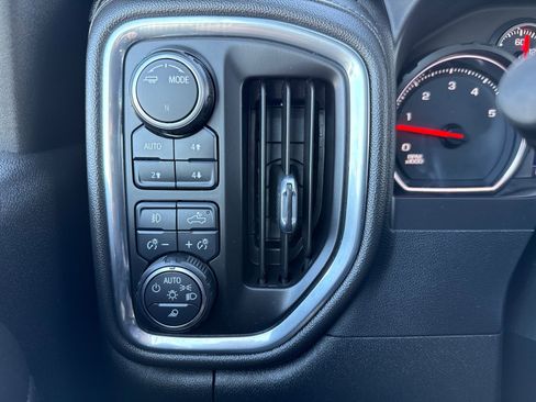 Used 2022 Chevrolet Silverado 2500 LTZ w/ LTZ Plus Package image 25