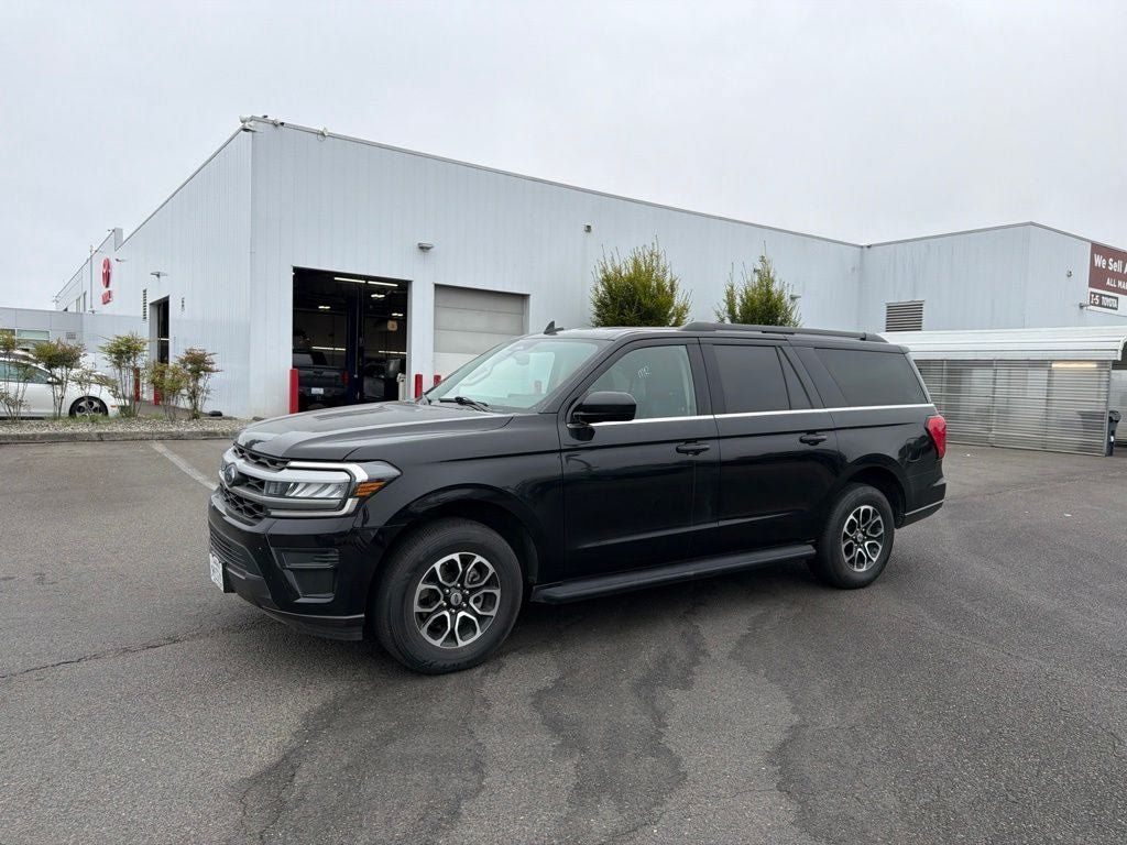 Used 2024 Ford Expedition Max XLT AWD/4WD image 36