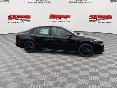 New 2026 Toyota Camry Hybrid image 3