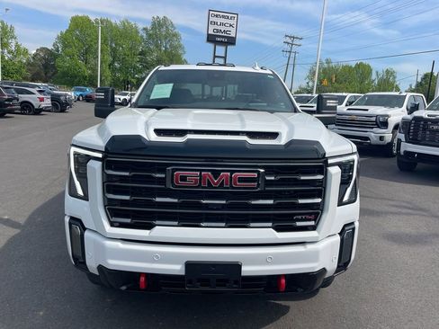 Used 2024 GMC Sierra 2500 AT4 w/ AT4 Premium Plus Package image 8