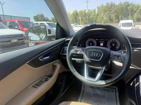 Used 2020 Audi Q8 Premium Plus AWD/4WD image 19