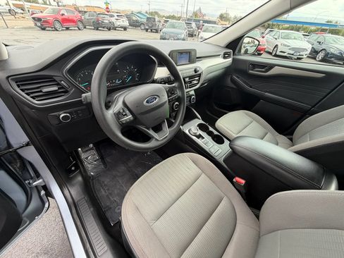 Used 2022 Ford Escape S FWD image 10
