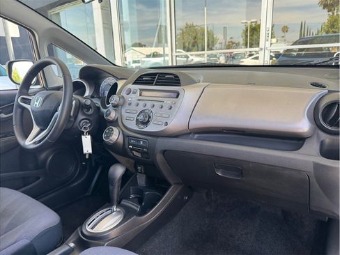 Used 2010 Honda Fit Sport image 19