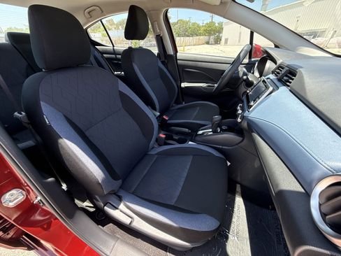 Used 2025 Nissan Versa SV FWD image 25