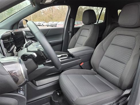 New 2026 Chevrolet Equinox LT image 13