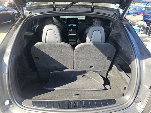Used 2023 Tesla Model X Plaid image 24
