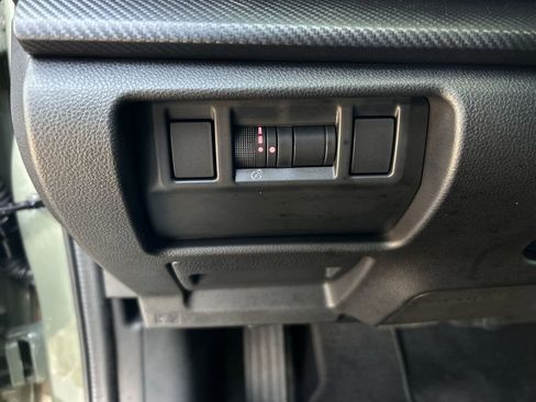 Certified 2024 Subaru Crosstrek 2.5i Limited AWD/4WD image 17
