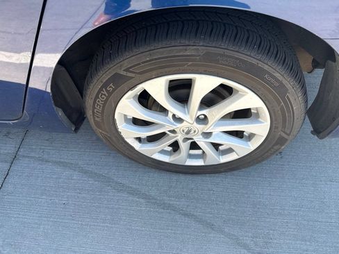 Used 2019 Nissan Sentra SV FWD image 6