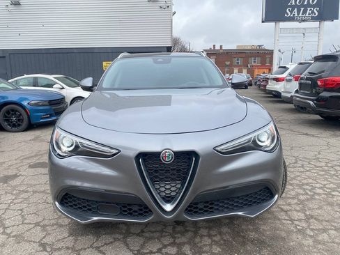 Used 2021 Alfa Romeo Stelvio Ti AWD/4WD image 3