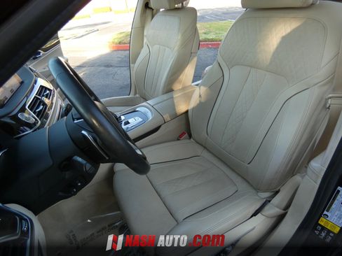 Used 2016 BMW 750i xDrive AWD/4WD image 71