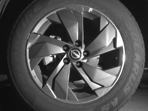 Used 2025 Nissan Rogue SV FWD image 12