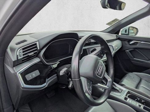 Used 2022 Audi Q3 2.0T Premium Plus image 10