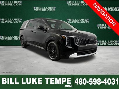 Used 2025 Kia Carnival