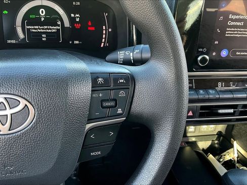 Used 2025 Toyota Camry LE image 24