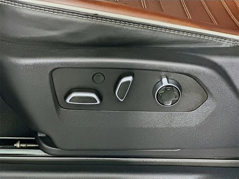 Used 2024 GMC Sierra 2500 Denali Ultimate image 22