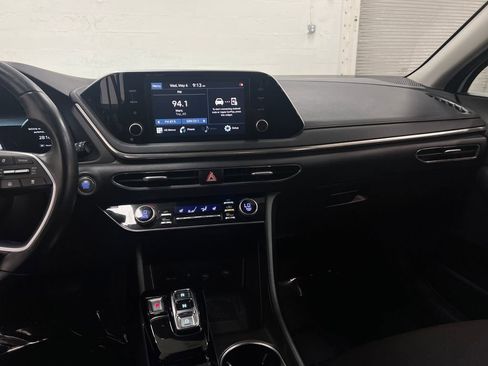 Used 2021 Hyundai Sonata SEL w/ Convenience Package FWD image 19