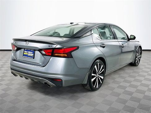 Used 2022 Nissan Altima 2.5 SR image 7