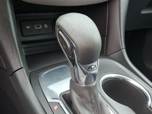 Used 2024 Chevrolet Equinox LS FWD image 14