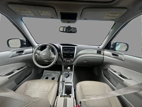 Used 2009 Subaru Forester 2.5X Limited image 9