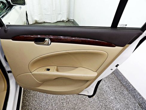 Used 2011 Buick Lucerne CX image 12