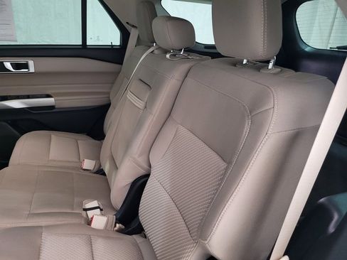 Used 2022 Ford Explorer XLT image 51