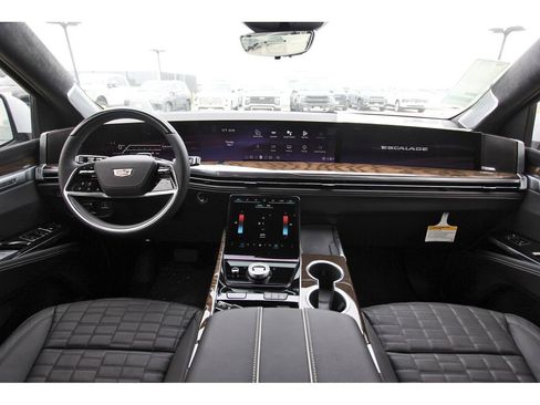 New 2026 Cadillac Escalade Platinum Sport w/ LPO, ONYX Package AWD/4WD image 9